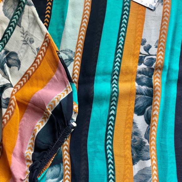 Sabyasachi X H&M printed striped top. Unworn with tags. Size L - Picture 3 of 4